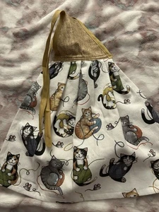 Hanging Dish Towels-Cats Playing With yarn - Picture 1 of 1