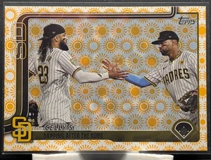 2025 Topps Series 2 Holiday Sun Parallel #389 San Diego Padres Celly Stick NM - Picture 1 of 2