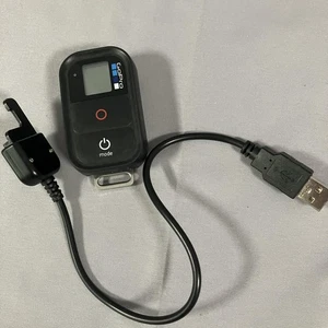 GoPro WiFi Remote Control ARMTE-001 w/ Charging Cable Action Camera Accessory - Picture 1 of 11