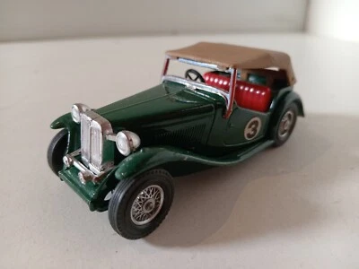 Matchbox Lesney Y8 MG TC N°3 verte cabriolet fermé 1945 1/43 - Photo 1/4