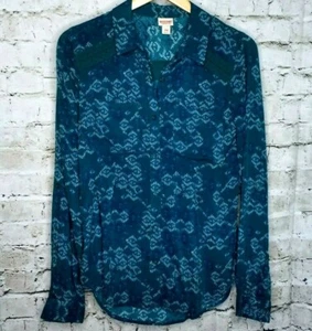 Blusa para mujer Mossimo Supply Co talla S verde con botones manga larga con lengüeta enrollable - Imagen 1 de 10