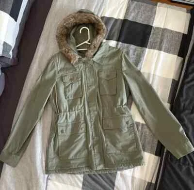 SMALL VOLCOM OLIVE GREEN JACKET HOODED PARKA FAUX FUR HOODIE POCKETS LONG SLEEVE - Image 1 of 4
