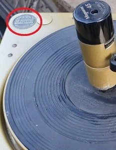 MAGNAVOX Embossed Medallion Model Tag Disc COLLARO CONQUEST Turntable Micromatic - Picture 1 of 4