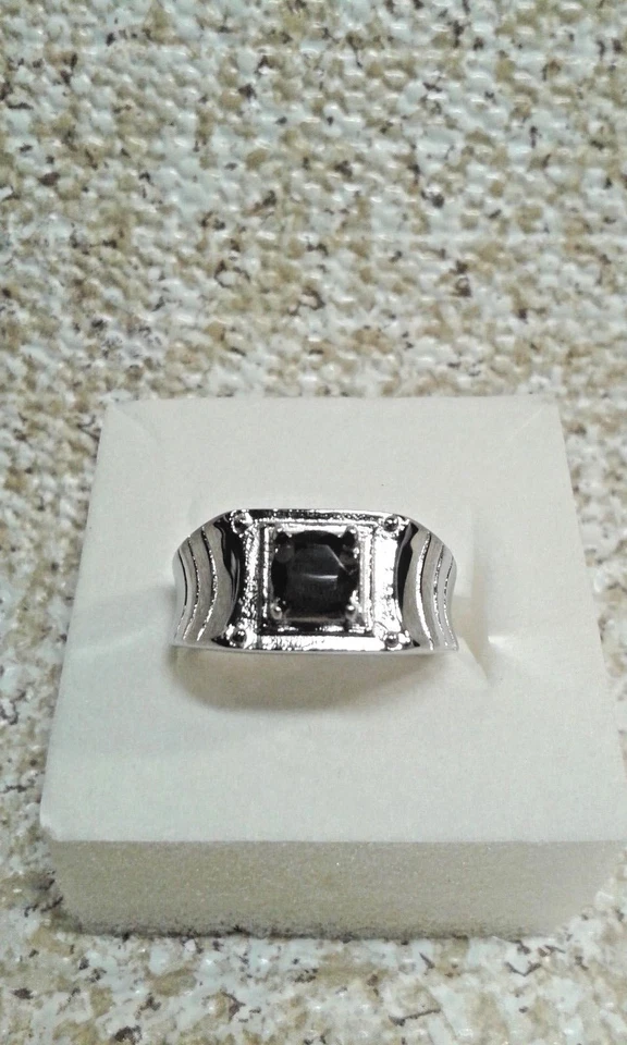 ANILLO TAILANDÉS ESPINELA NEGRA ACERO INOXIDABLE HOMBRE (TALLA 12 1/2) TGW 0.50 CTS Foto 1 de 4