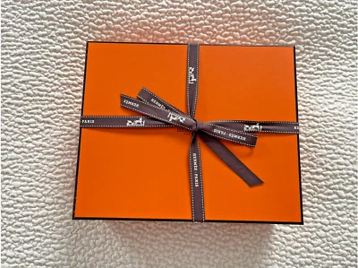 CLEMÊNCIA DOURADA AUTÊNTICA HERMES EVELYNE TPM NOVA NA CAIXA - Imagem 1 de 4