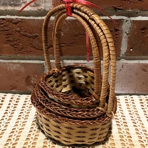 Multi Avail: Nesting Heart Woven Wicker 3-Basket Set Small Mini Gift with Handle - Picture 1 of 8