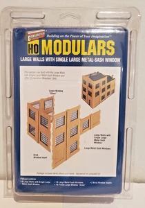 Walthers Cornerstone HO Modulares 933-3735 Paredes Grandes/Sgl Ventana de Marco Grande - Imagen 1 de 4
