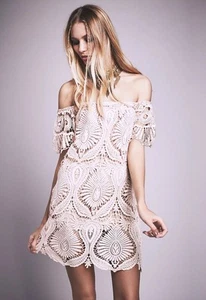 Free People Blush Off Shoulder Crochet Lace Scallop Sagrada Dress Sz M - Picture 1 of 11