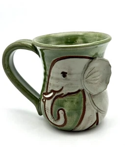 Mudworks Green Elephant Handmade Mug 3D 12 oz - Picture 1 of 8