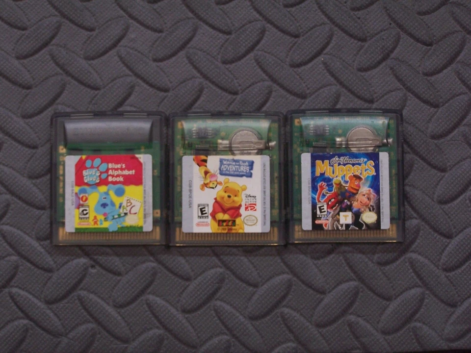 Blues Clues Blue + Winnie The Pooh + Muppets Nintendo Game Boy Color, 2002) Foto 1 de 1