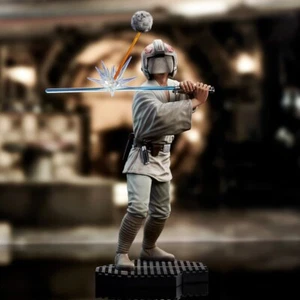 Diamond Select Star Wars Luke Skywalker Training 1:6 Scale Statue - Bild 1 von 15
