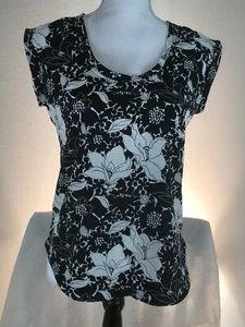 J. Crew Size 0 Black White Floral Print Silky Polyester Top Shirt Scoop Neck - Picture 1 of 8