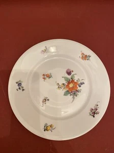 Nymphenburg Teller Ø 19 cm Blumenbukett Streublümchen Plate - Bild 1 von 15