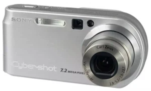 Sony Cyber-shot DSC-P200 7.2MP 3x Optical Zoom CCD Digital Camera - Silver - Picture 1 of 4