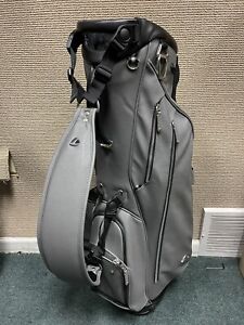 Premium TaylorMade Vessel Lite Lux Stand Carry Golf Bag (Gray)- Excellent