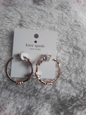 Pendientes de aro de jardín brillantes de oro rosa Kate Spade Foto 1 de 3