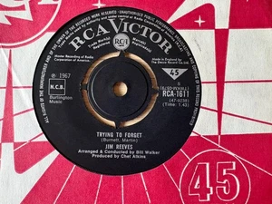 JIM REEVES TRYING TO FORGET 7" SINGLE RCA VICTOR (1967) MINT MINUS ENGLAND - Picture 1 of 3