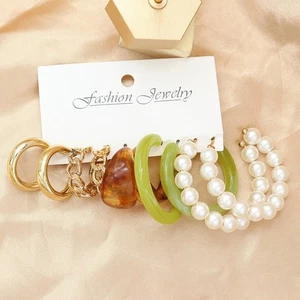 Women Metal Circle Pearl Earrings Set Acrylic Simple Stylish Lightweight Design - Photo 1/4