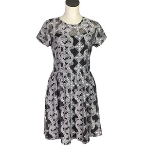 Modcloth Doe & Rae Dress Women M Black White Lace Fit Flare Short Sleeve Lined - Picture 1 of 8