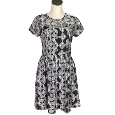 Modcloth Doe & Rae Dress Women M Black White Lace Fit Flare Short Sleeve Lined - Image 1 of 4