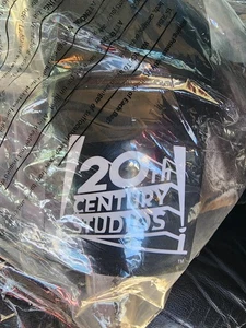 Kid's Authentic Edward Scissorhands Gloves New In Bag!!  🔥 Great Item - Picture 1 of 13