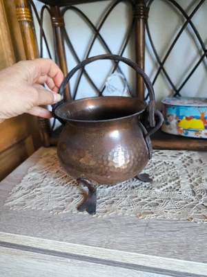 Chaudron en cuivre martelé ❤️ signé GEKI ❤️objet vintage pour Halloween - Photo 1/4