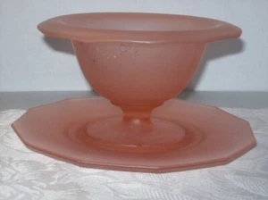 VINTAGE MAYONAISE BOWL WITH SAUCER FROSTED PINK DEPRESSION GLASS. - Picture 1 of 4