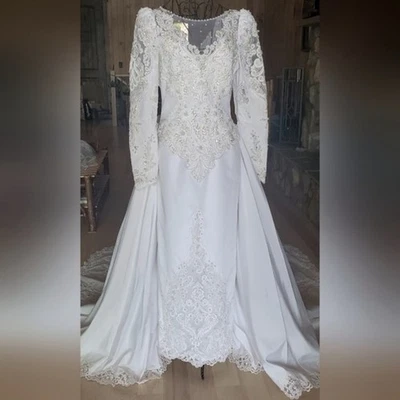 Bonito Vestido de Novia Capilla Tren Velo Blanco Bordado Lentejuelas Perlas Cristales Foto 1 de 4