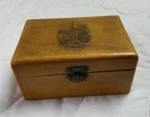 Vintage Antique Treen Ware Trinket Box, Souvenir Of City Cross Winchester, UK - Picture 1 of 8