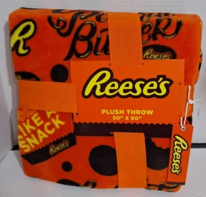 Reese’s Plush Throw Blanket 50" x 60" Chocolate & Peanut Butter Hershey NEW - Picture 1 of 7
