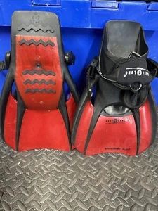 Pair of Aquatics Fins : "Shredder Surf" Size S: UK4-7 - Picture 1 of 1