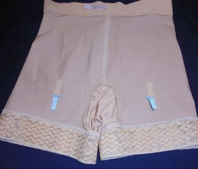 Gaine-short avec jarretelles «PlayTex» Taille XXXL, vintage, rétro, luxe. - Photo 1/4