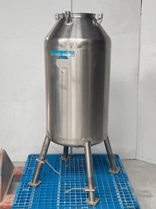 MUELLER 250L Liter Stainless Steel Vertical Pressure Vessel Holding Tank - Picture 1 of 10