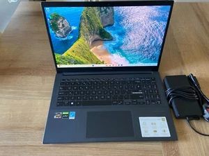 ASUS Vivobook Pro 15 M3500QC 15.6"Oled Laptop - AMD 9, 500GB SSD, GF RTX 3050 - Picture 1 of 11