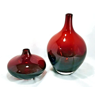 Juego de 2 jarrones de vidrio IKEA de los años 90 - rojo arándano - 8,25" y 4" - Johanna Jelinek Foto 1 de 4