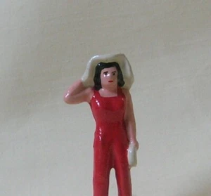 Woman in Sun Hat at the Beach, model train layout figure, Reproduction 2-1/4" - Picture 1 of 3