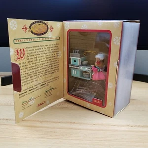Enesco Ornament Easy Bake Treasury Masterpiece Editions - Picture 1 of 8