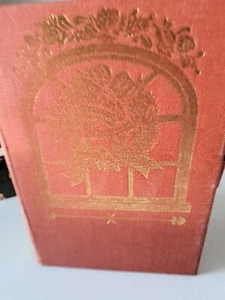 Christmas Wood Music Box Book  Plays Santa Claus Is Coming To Town - Picture 1 of 8