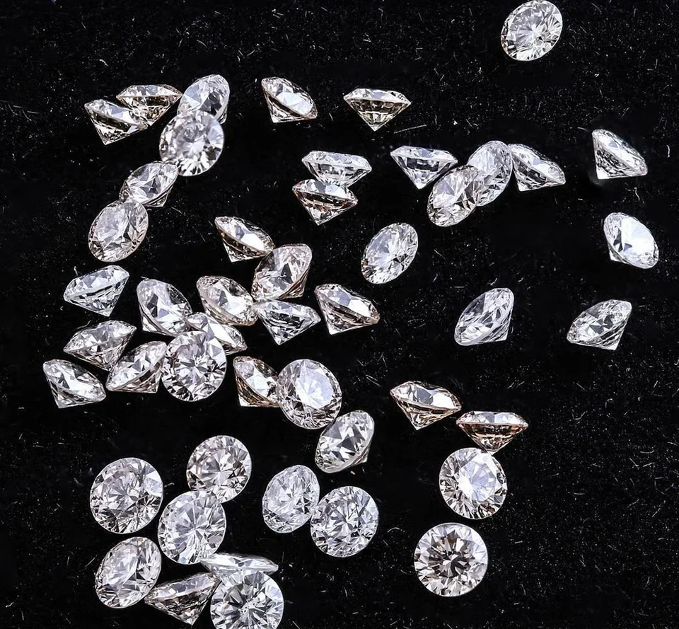 2MM MELEE DIAMOND — D/E/F COLOR — SI1 — BRAND NEW, NEVER MOUNTED - Image 1 of 1