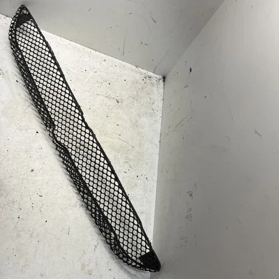 Mercedes Benz W203 C230 c320 AMG Sport  Bumper Mesh Grille Center - Image 1 of 4