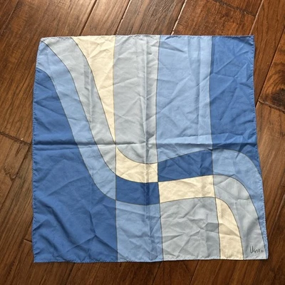 Bufanda VERA Vintage - Azul y Blanco Abstracto Geométrico - Rayón/Seda 22.” Cuadrada Foto 1 de 4