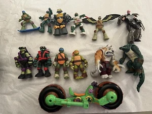 Lot of Random Rise Ninja Turtles TMNT Motorcycle Mike Leo Don Shredder Figures - Picture 1 of 6