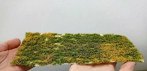 Warhammer Green Grass With Yellow Flowers 4/6 Mm High - Picture 1 of 4
