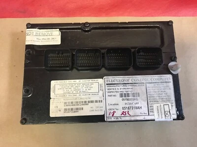 Jeep Commander 2008 módulo informático motor de 3,7 L ECM 05187318AH 05150302AC Foto 1 de 4