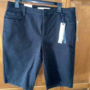 Jones New York Women's Shorts for sale 
