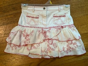 Cute and fun girls skirt! Size 8Y. - Picture 1 of 5
