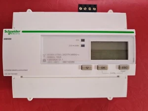 Schneider iEM3350 LCD Digital Power Meter 125A 3 Ph. A9MEM3350 - Bild 1 von 1