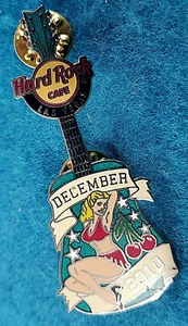 LAS VEGAS 2010 CHICA RUBIA DICIEMBRE TATUAJE GUITARRA SERIE Hard Rock Café PIN LE - Imagen 1 de 1