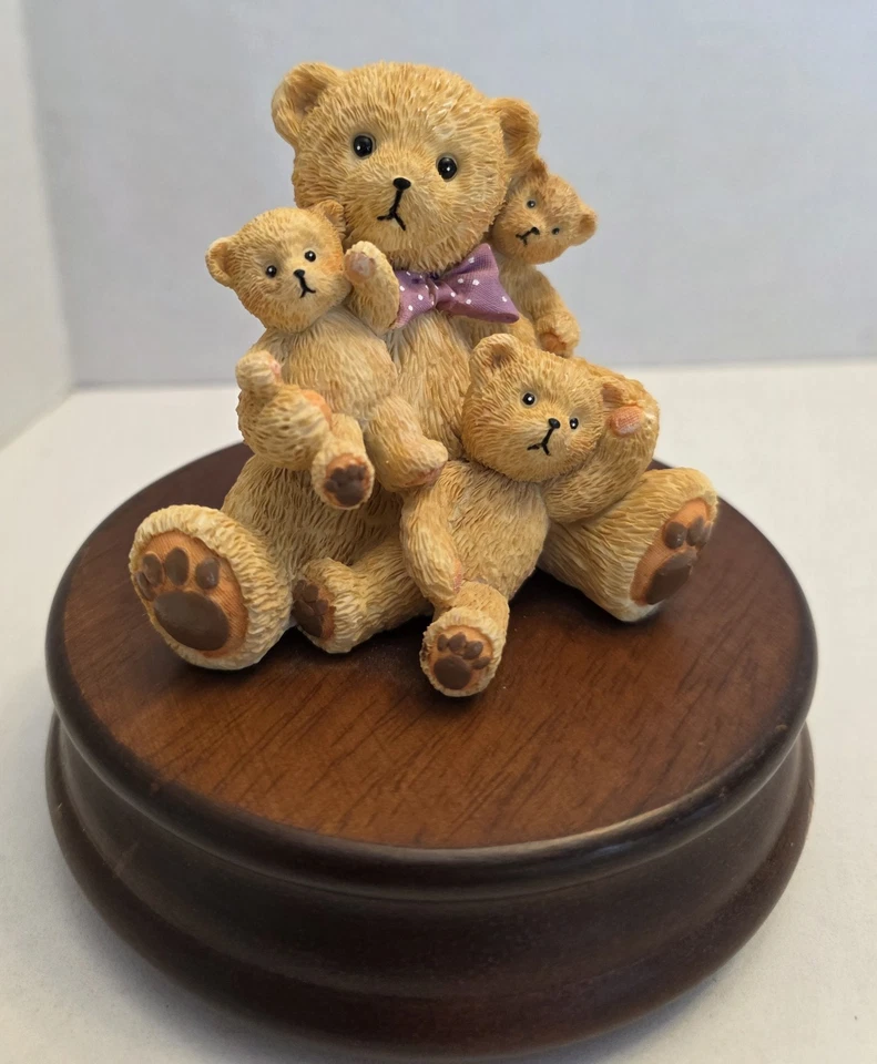 Oso de peluche Playmates estatua musical base de madera Estes Park Colorado Foto 1 de 4