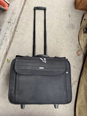 SOLO NY B151-4 Laptop Holder & File Travel Case - Great for Work and/or Home! - Image 1 of 4